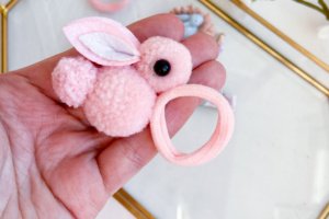 Набір з зайчиками заколки 15 - Опис