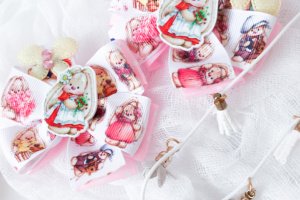 Подарунковий набір зайчик з полуницею - Опис