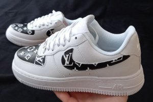 Custom Кроссовок - Описание