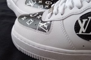 Custom Кроссовок - Описание