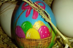 Пасхальне яйце «Великодній кролик».  - Опис