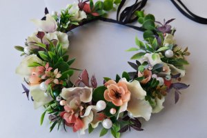 Венчик из цветов "нимфа"