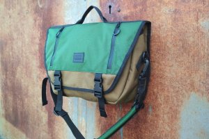 Месендежер, сумка для ноутбука Walker Green / Coyote - Описание