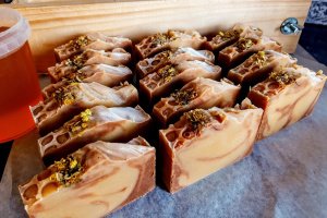 Мыло на топленом молоке с медом и ромашкой - Описание