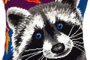 Подушка декоративная вышитая полукрестом, ручная работа 30 - Описание
