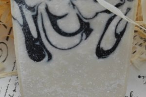 Робота Мило Чорне вугілля і діатомова земля