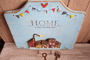 Ключница деревянная - HOME - Описание