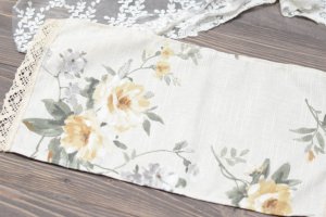 Серветка на кошик з мереживом 52 * 28см. жовті квіти - Опис