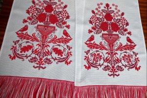 Вышитый рушник Цветок счастья с чел и жен стороной - ДРУГИЕ РАБОТЫ
