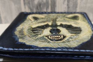 Подарок из кожи ручной работы с 3D рисунком, с тиснением  - Описание