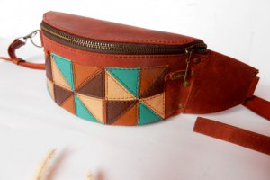 Поясна сумка «Монпансьє» зі шкіри - Опис