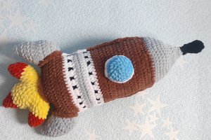 Игрушка Ракета с космонавтом - Описание