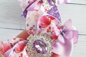 Ліловий бант на гумці для юних леді