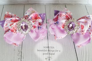 Ліловий бант на гумці для юних леді - Опис