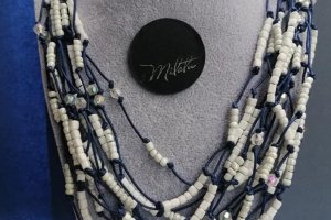 1001 вузлик - Опис