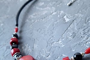 Кольє - чокер з натуральних коралів та агату № 300 - Опис