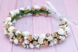 Вінок віночок з квітами біло-золотий - Опис