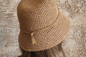 Панама из рафии в цвете крафт - Описание