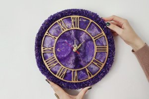 Работа Интерьерный часы Аметист