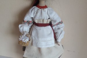 Лялька в українському вбранні