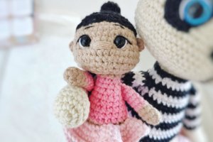 Игрушка Мишка Панда-кукла с игрушкой, (розовая) - Описание