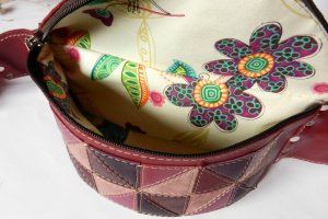 Поясна сумка «Монпансьє 2» зі шкіри - Опис