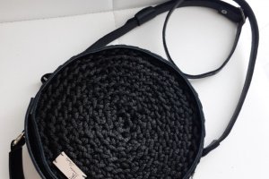 Кругла сумочка "Бохо" чорна - Опис