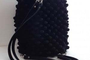 Рюкзак с узором "шишечки" черный - Описание