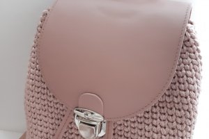 Рюкзак с классическим узором розовая пудра - Описание