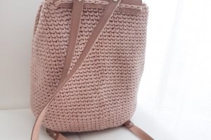 Рюкзак с классическим узором розовая пудра - Описание