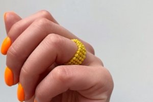 Широкое кольцо из бисера - Описание