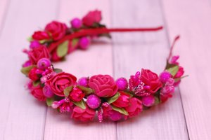 Яскравий малиновий обруч ободок з квітами