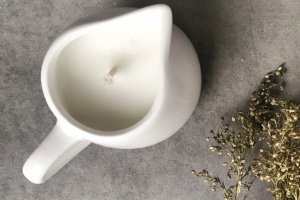 Натуральная массажная свеча в соуснике