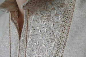 Мужская рубашка-вышиванка Замечательный подарок - Описание