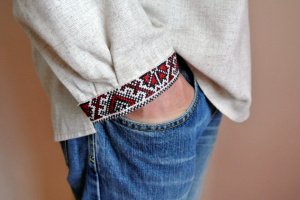 Чоловіча сорочка Ручна вишивка - Опис