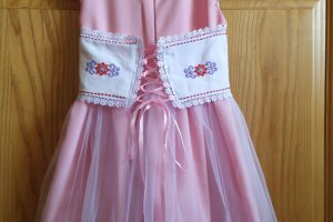 Вишите плаття для дівчинки  - Опис