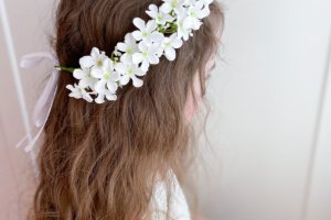 Белый венок для первого причастия и невесте. - Описание