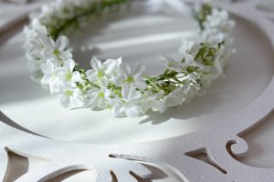 Белый венок для первого причастия и невесте. - Описание