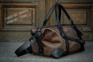 Сумка для ручной клади, Спортивная кожаная сумка  - Описание