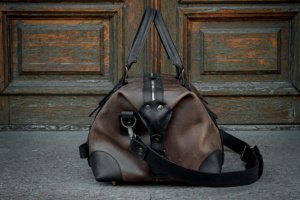 Сумка для ручной клади, Спортивная кожаная сумка  - Описание