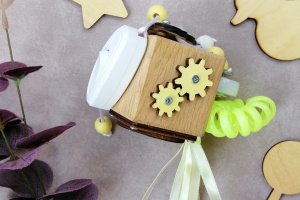 Бизикубик желтый - Описание