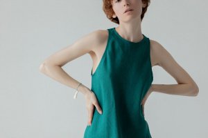 Платье-мини из льна, зеленое платье, летнее платье