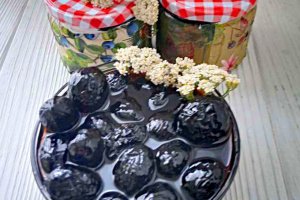 Работа варення з зелених волоських горыхыв