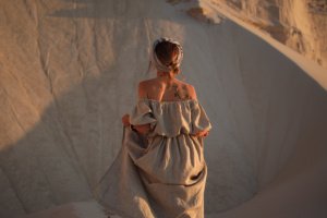Женская костюм из льна на лето - Описание