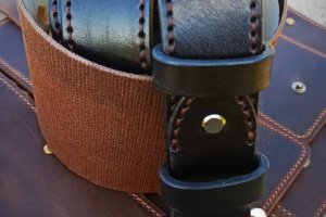 Чоловік шкіряний ремінь (чорний) - Опис