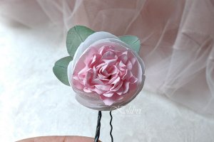 Шпилька для волосся з півонією - Опис