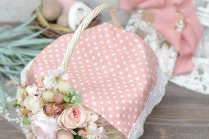 Серветка на кошик з мереживом 33 * 24см. корал (рожевий) - Опис