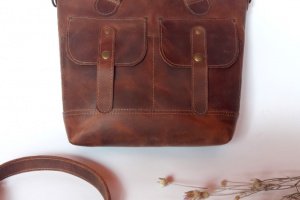 Шкіряна сумка-портфель «Style 3», віскі - Опис