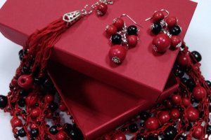 Украинский ожерелье в этностиле Red and Black красные кораллы