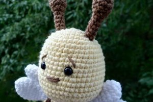 Игрушка / погремушка / гризунець пчелка - Описание